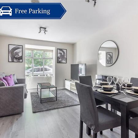 Lovely 2Bed Apt In Redditch, Free Wi-Fi & Parking Eksteriør bilde