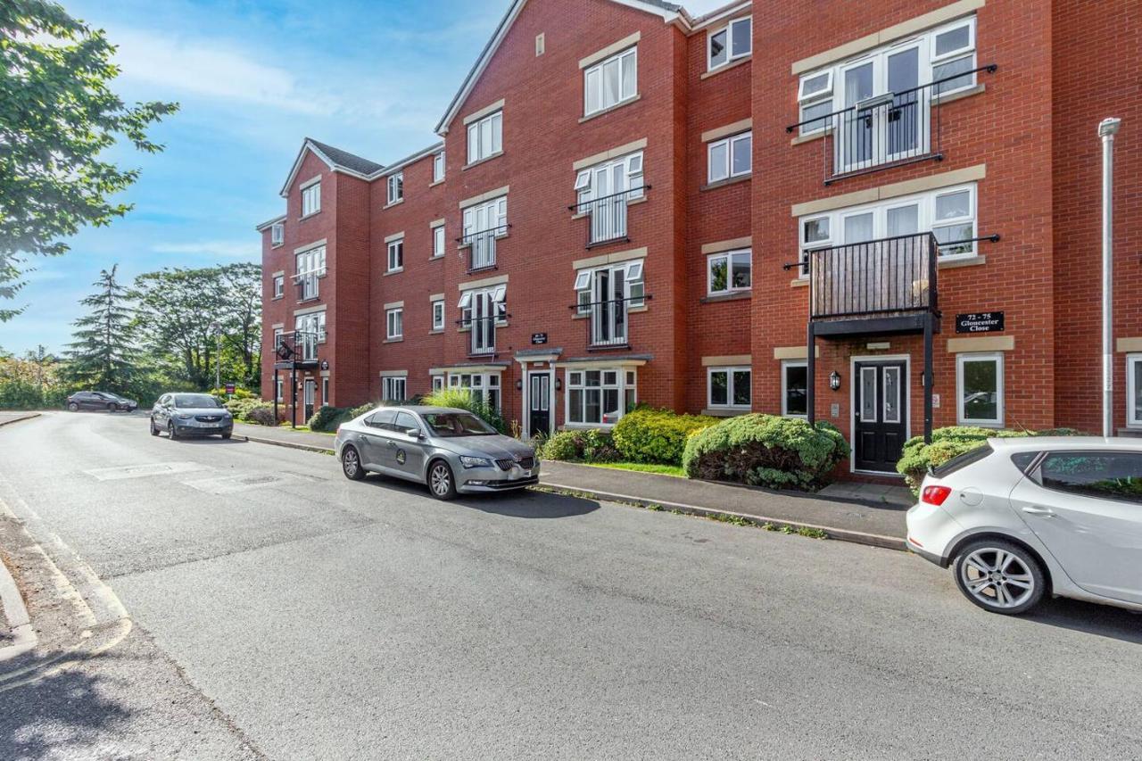 Lovely 2Bed Apt In Redditch, Free Wi-Fi & Parking Eksteriør bilde